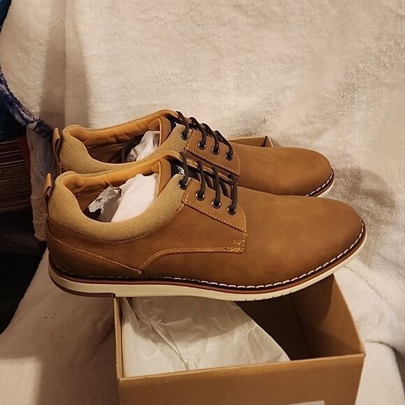Men's Madden M Landen shoes Size 9 NWOT - Picture 1 of 6